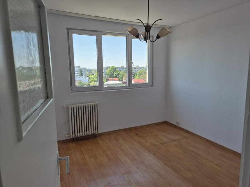 Metrou 1 Mai, apartament 2 camere, fara risc seismic, se accepta credit.